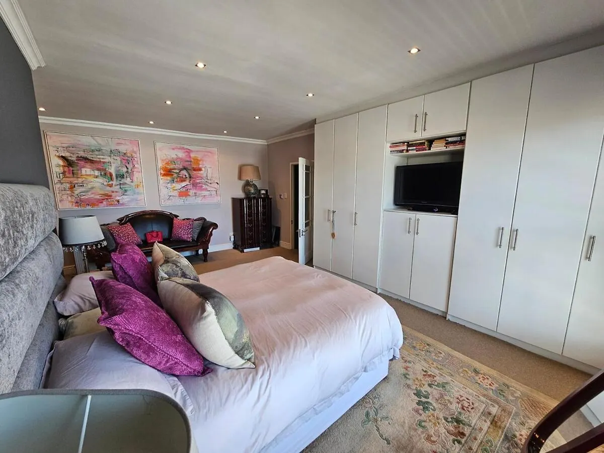 Fabulous Three Bed In The Heart Of Greenpoint Κέιπ Τάουν Βίλα