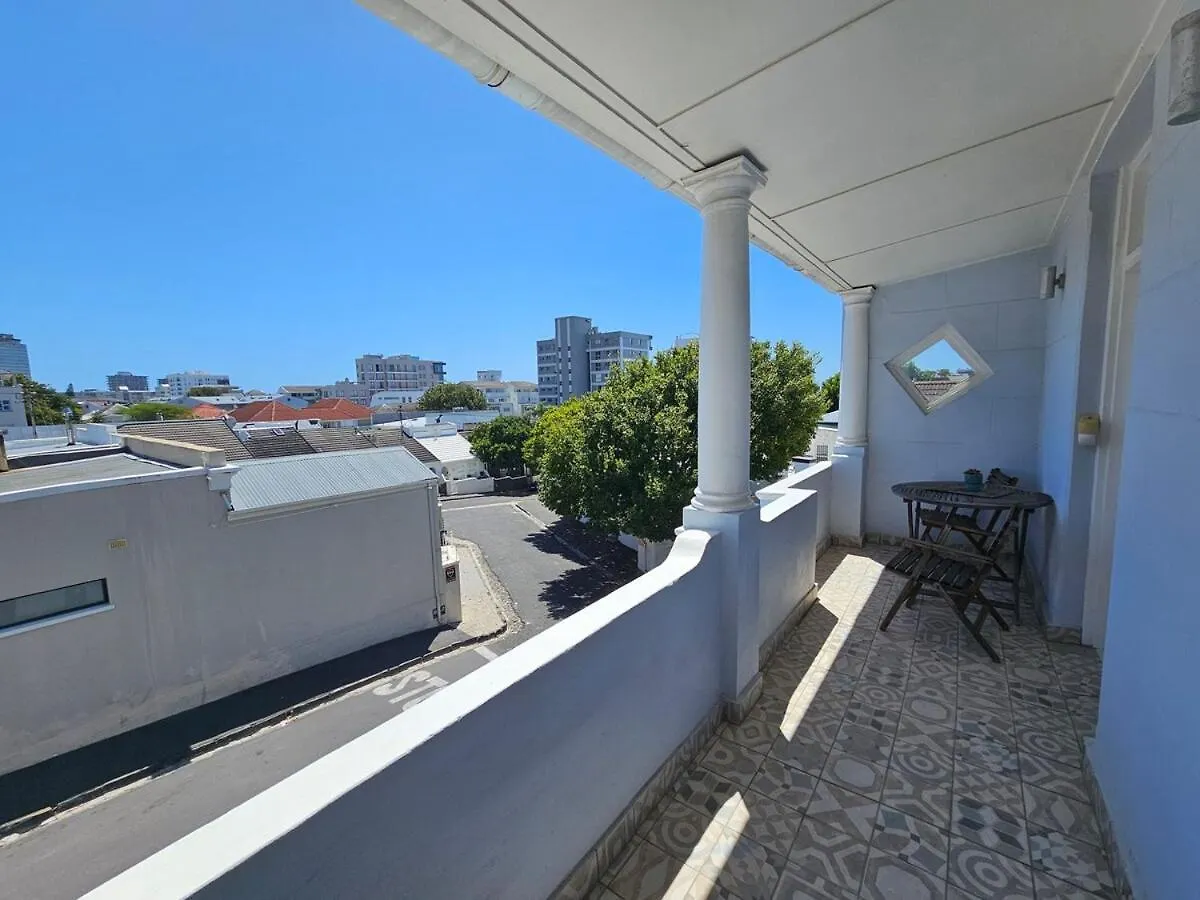 Fabulous Three Bed In The Heart Of Greenpoint Cape Town 0*,  Güney Afrika